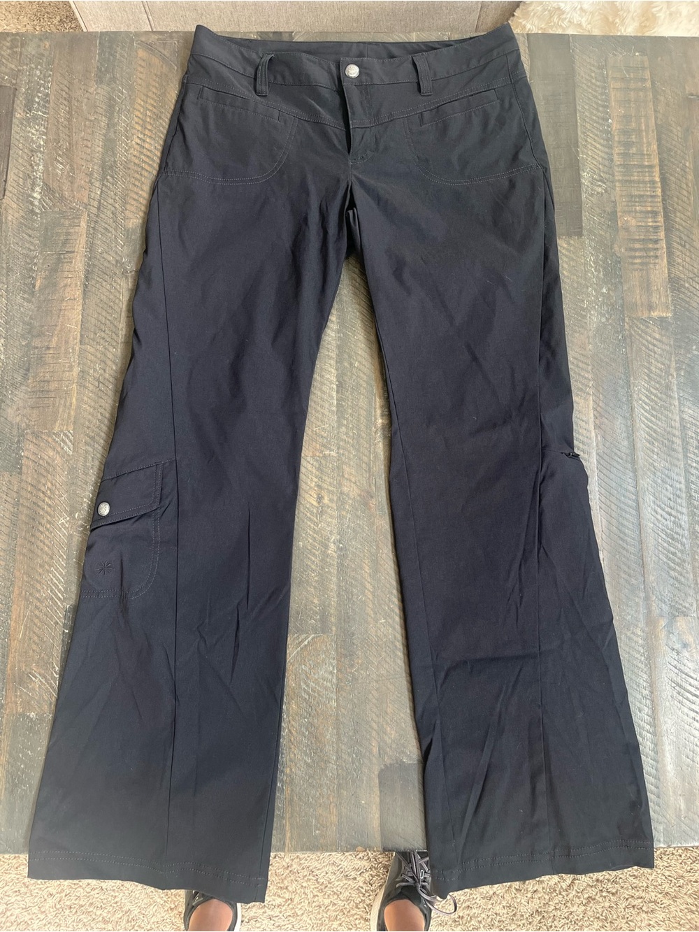 Athleta Womens Size 8 Black Hiking Pants Cargo Utility Lightweight Stretch